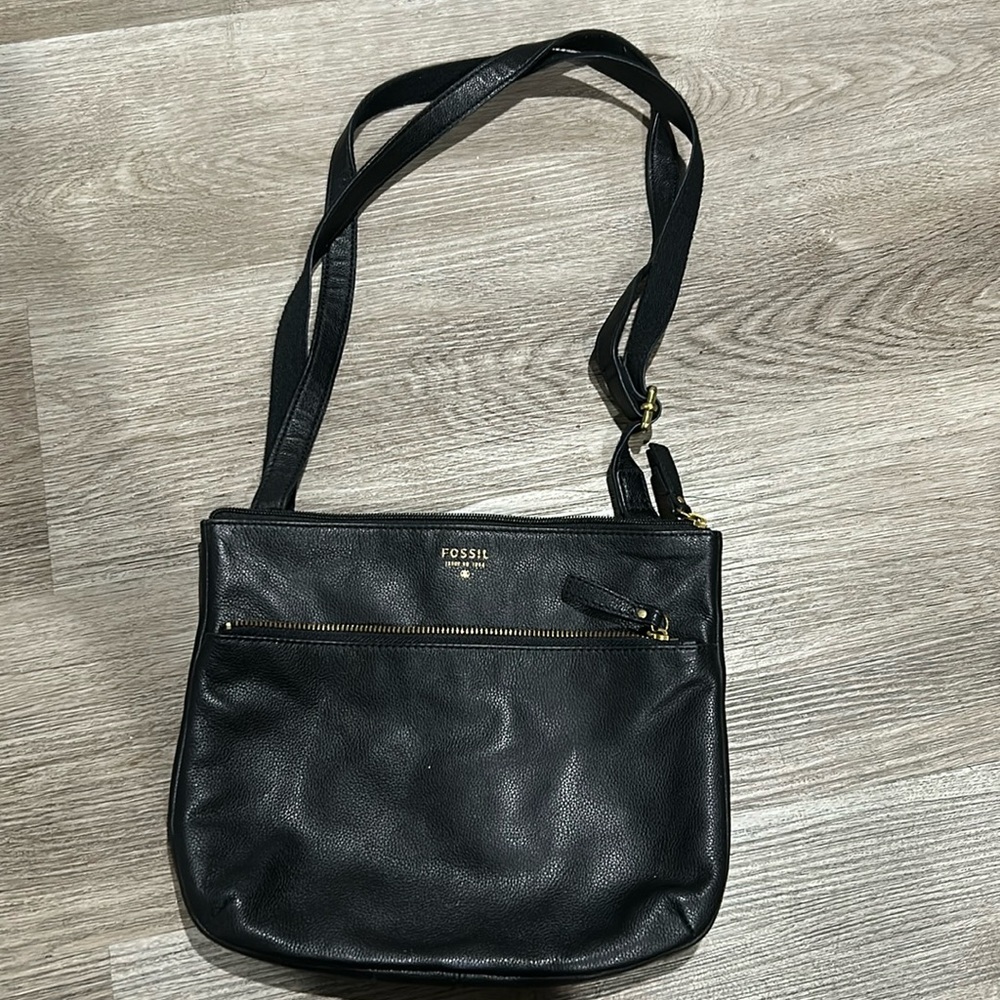 Fossil genuine leather purse